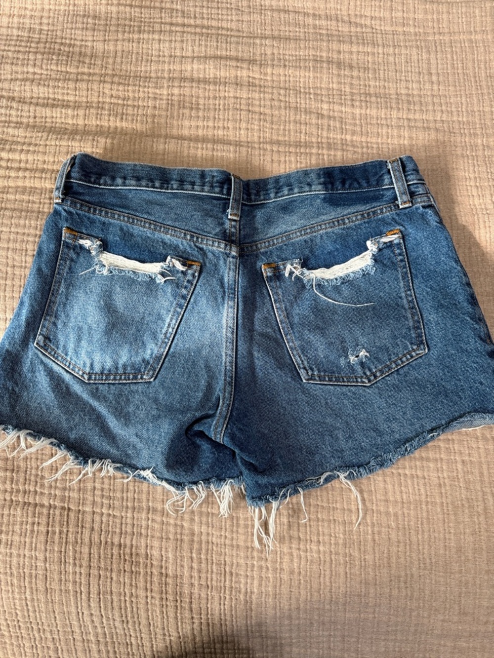 Abercrombie & Fitch Mid Rise “The Boyfriend” denim shorts - Picture 8 of 8